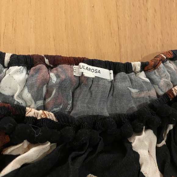 Tularosa Alexa Bandana Print Off the Shoulder Top - Picture 4 of 5